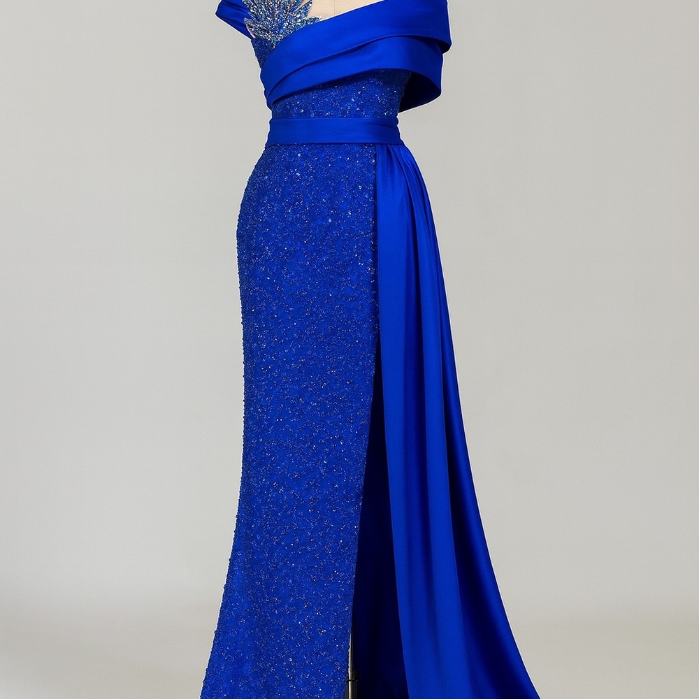 Elegant Blue Evening Gown